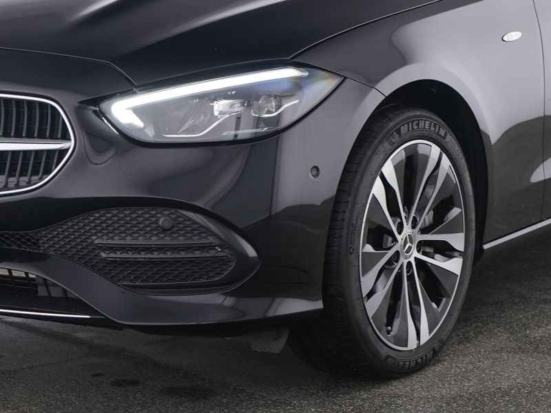 Mercedes-Benz C 300 e - 3