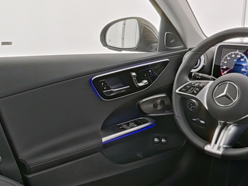 Mercedes-Benz C 300 e - 8