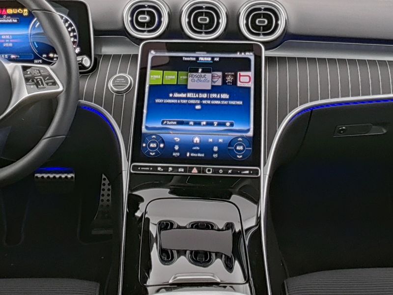 Mercedes-Benz C 300 e - 9