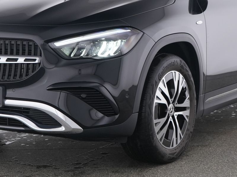 Mercedes-Benz GLA 250 e - 8