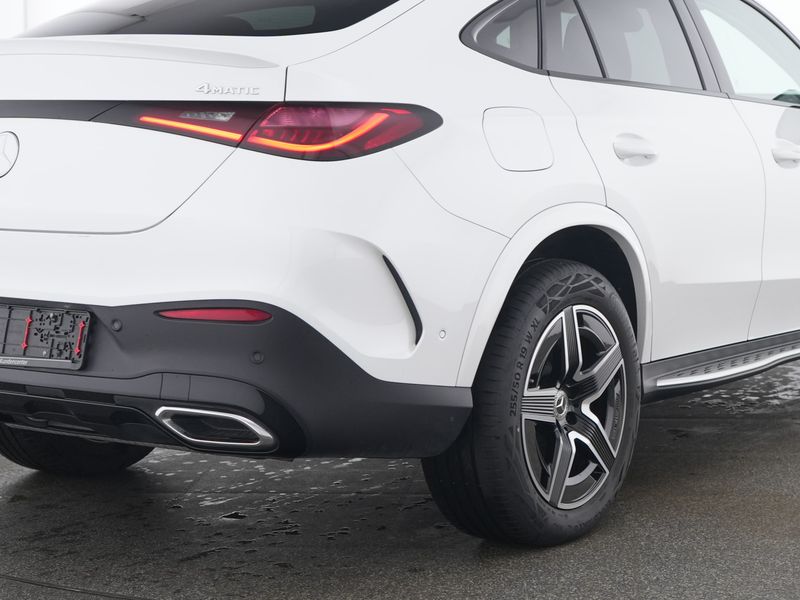 Mercedes-Benz GLC 300 e 4M Coupe - 9