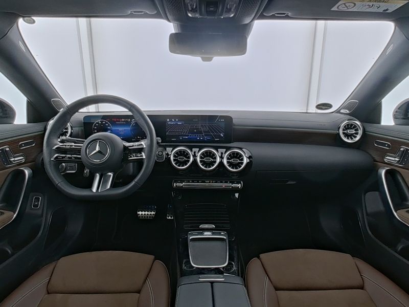Mercedes-Benz CLA 250 e - 5