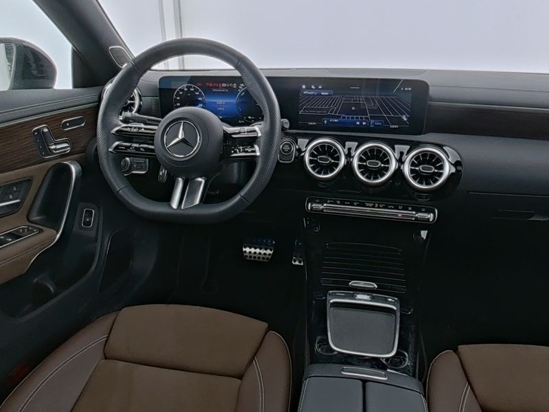Mercedes-Benz CLA 250 e - 6